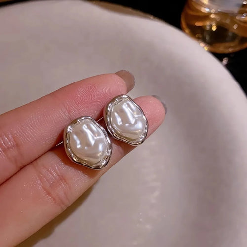 2PC Fashion Metal Irregular Imitation Pearl Stud Earrings Women