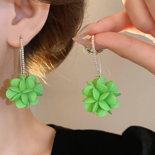 White Resin Flower Hoop New Earrings For Women Fashion Temperament Ear
