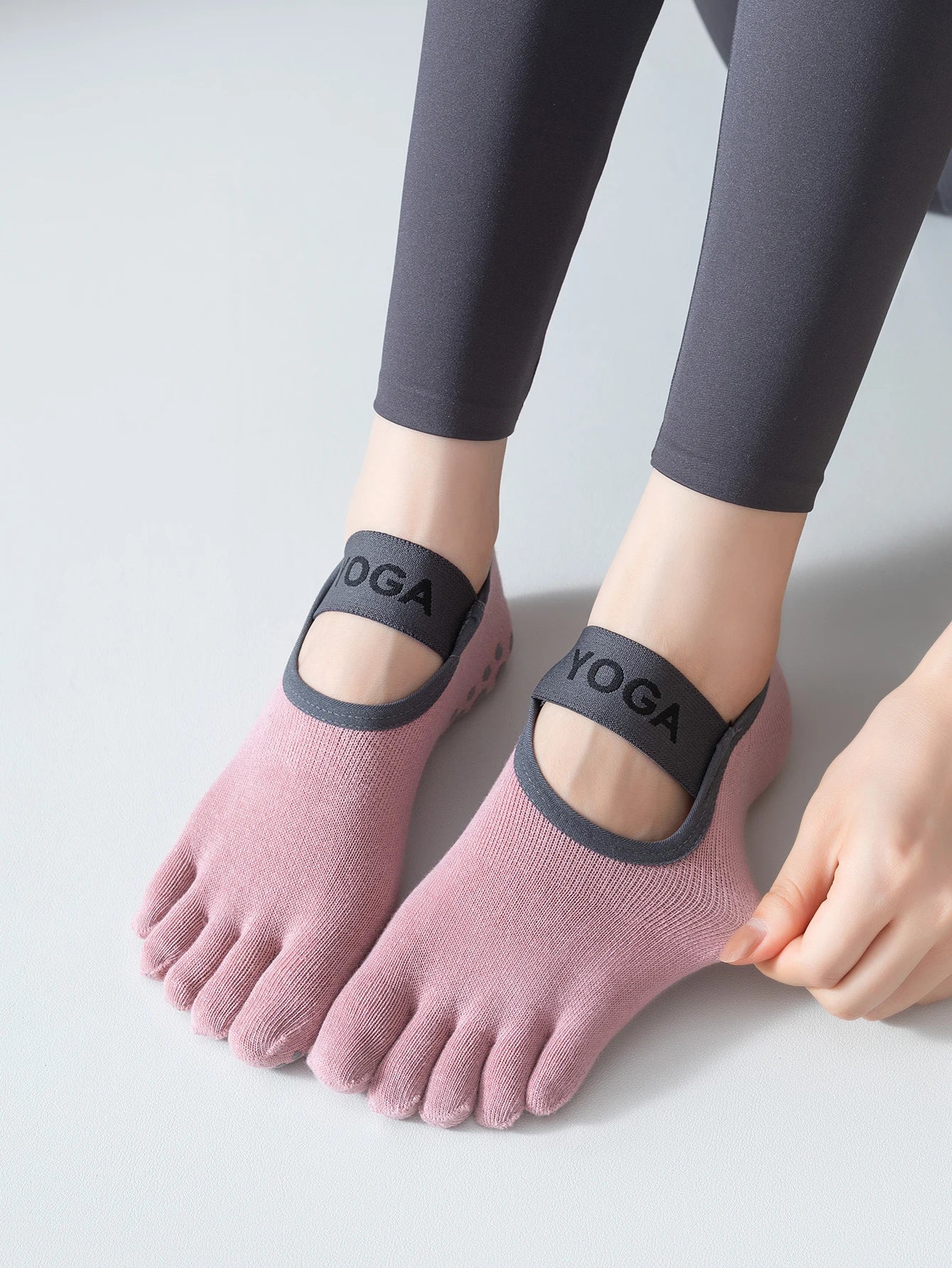1 pair of women's five finger socks, professional anti slip yoga